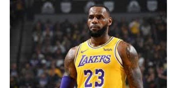 El número de camiseta de James no ha sido anunciado la próxima temporada. El número de camiseta de James no ha sido anunciado la próxima temporada.